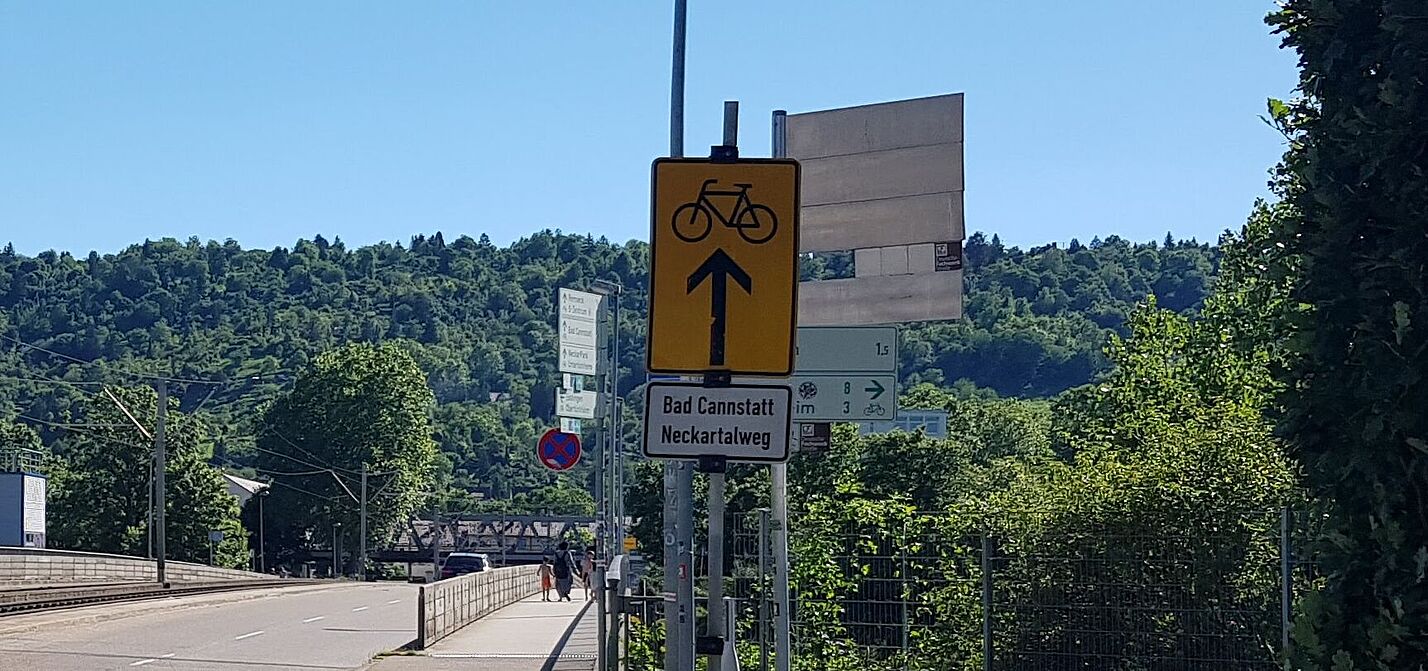 Umleitung Neckartalradweg Umleitungsschild auf Neckartalradweg